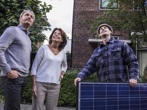 Zonnepanelen laten plaatsen